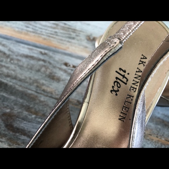 Anne klein gold open toe CLEARING OUT - Picture 4 of 6
